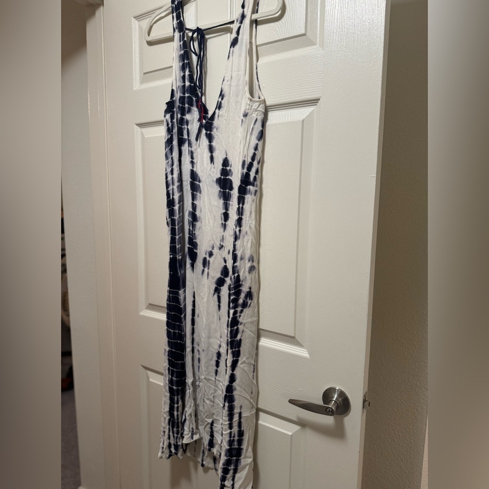 Aakaa Blue & White Tie-Dye Maxi Dress - Picture 8 of 8